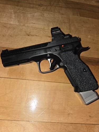 Customer photo review of CZ Shadow 2 Carbide Grips
