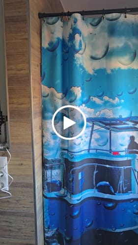 Customer video review of Foto-Duschvorhang mit eigenem Motiv gestalten – Maßanfertigung