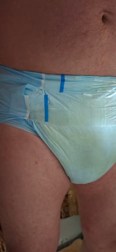 Customer photo review of SUNKISS Masterpiece Adult Diapers With Tabs