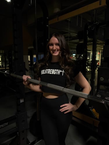 Customer photo review of Essential Crop Tee