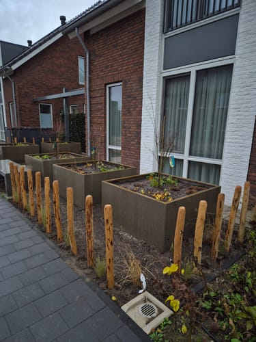Customer photo review of Kastanjehouten paal diameter circa 7 cm - Lengte 120 cm gepunt