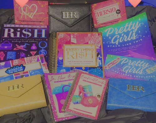 Customer photo review of Pretty Girls Binder & Book Set