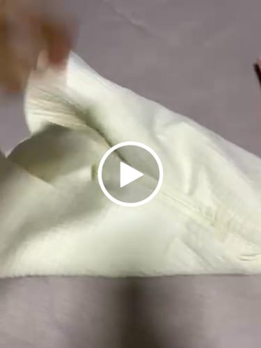 Customer video review of Cocoon Pamuk Muslin Bebek Battaniyesi Krem