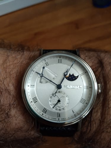 Customer photo review of Moon Phase | Business | Complete Calendar | Energy Indicator | 41mm
