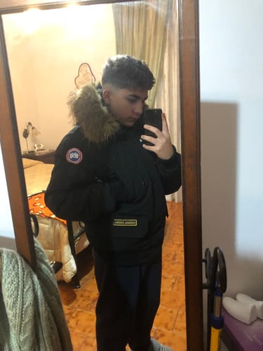 Recensione con foto di un cliente su Giubbino Canada Goose