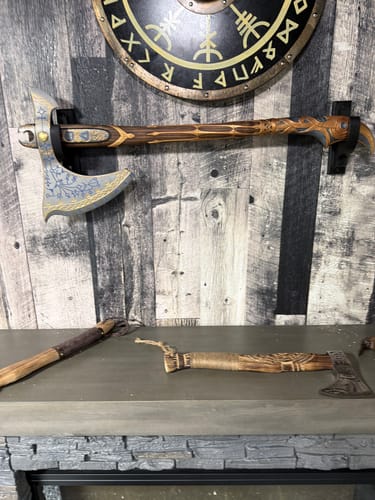 Customer photo review of Enhance Your Axe Setup – Drakkar Wall Mount
