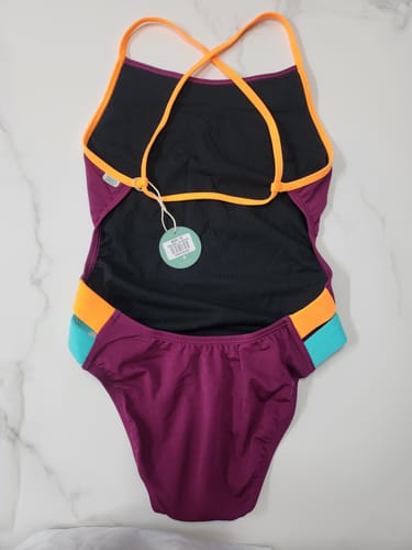 Customer photo review of IBIZA ONE PIECE || Sangria|Sunshine