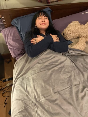 Customer photo review of Simplesleep Weighted Blanket