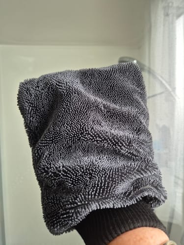 Customer photo review of KoalaGlove – All-Purpose Cleaning Glove for Effortless Shine