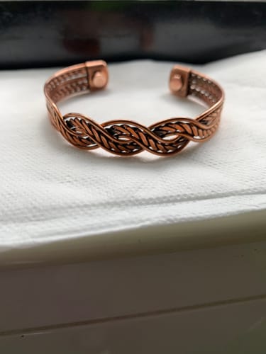 Customer photo review of Braid / Magnetic / Copper Bracelet