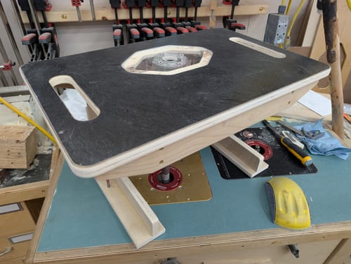 Customer photo review of Makita (RT0701C/XTR01Z/DRT50) Palm/Trim Router Base Plate - Two Handle