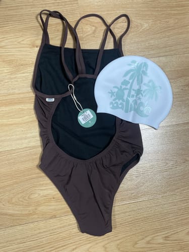 Customer photo review of FINLEY ONE PIECE || Cacao