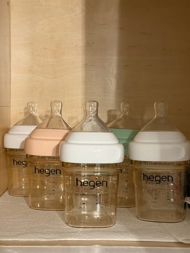 Customer photo review of Hegen PCTO™ 240ml/8oz Feeding Bottle PPSU PINK, 2-Pack with 2 x Medium Flow Nipple (3 to 6 months)