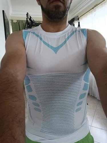 Customer photo review of Lumoria® 2.0 | Corrija a sua postura, comprima os seus abdominais, transforme a sua aparência.