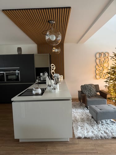 Customer photo review of Akustikpaneele Rustikale Eiche | XL 300 cm x 60 cm | Dreiseitig Echtholzfurnier