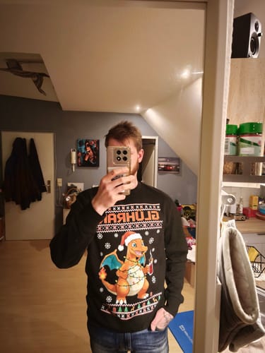 Customer photo review of Glührak - Christmas Sweater