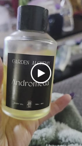 Customer video review of ANDROMEDA BODY OIL