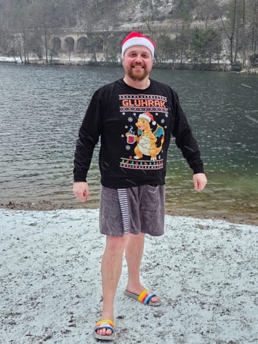 Customer photo review of Glührak - Christmas Sweater