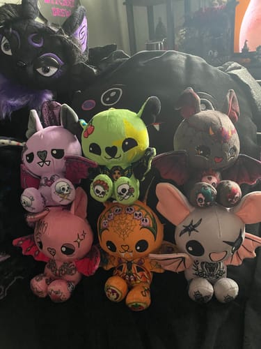 Customer photo review of Batties Plush Pendant Blind Box