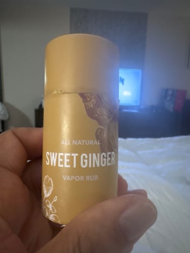 Customer photo review of Sweet Ginger Vapor Rub