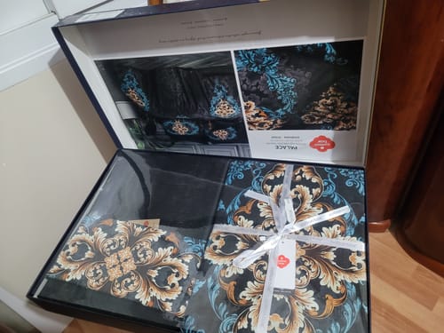 Customer photo review of Palace Saten Çift Kişilik Nevresim Takımı Dorhan Siyah