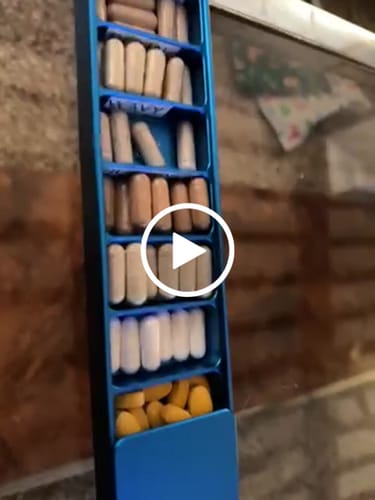 Customer video review of Weekly Case