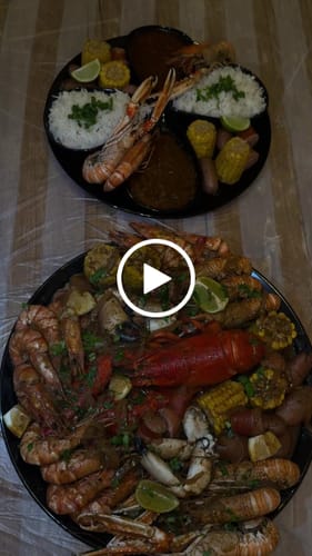 Videorecensie van een klant over Seafood Boil Bomb