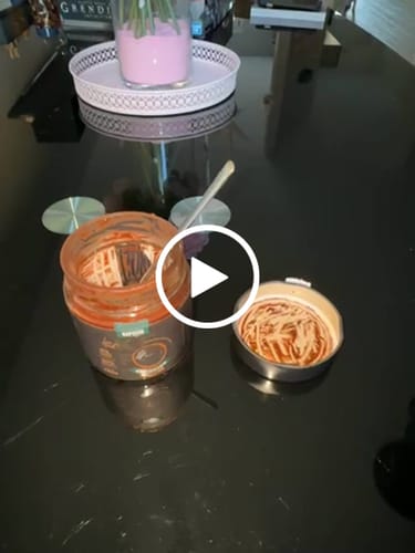 Customer video review of KETOCIOK DARK 250G CREMA SPALMABILE NOCCIOLE IGP SENZA DOLCIFICANTI