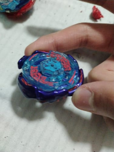 Customer photo review of Takara Tomy Galaxy Pegasus Beyblade BB-70 W105R2F - With Launcher