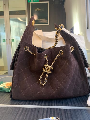 Customer photo review of CC 25FW Hobo Bag 26cm Dark Brown Suede