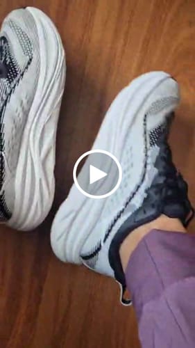 Customer video review of Hoka Skyflow Mujer Black White