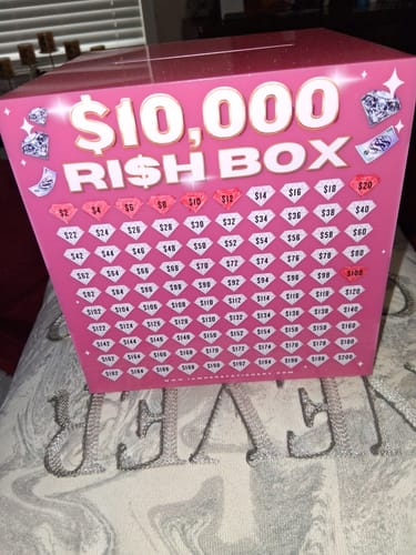 Customer photo review of Icy Pynk | $10k Ri$h Box