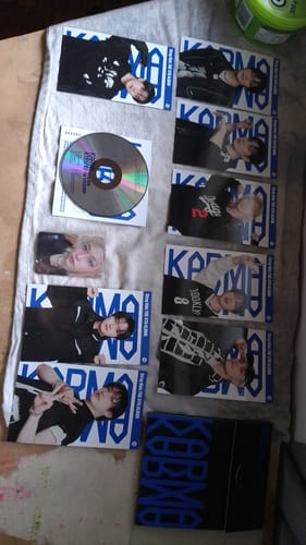 Customer photo review of Stray Kids - The 4th Album KARMA (COMPACT Ver.)