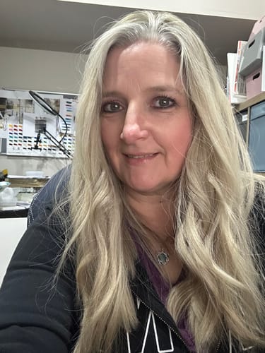 Customer photo review of Icy Platinum White // Clingy Fibers