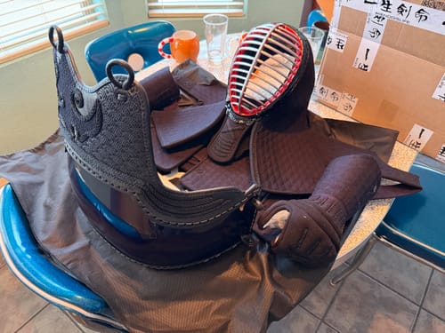 Customer photo review of *BRAND NEW* - 'VANGUARD HALO' Super Protective KendoStar Bogu Set