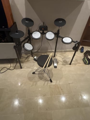 Customer photo review of Donner DED-70 4ドラム 3シンバル 電子ドラムセ