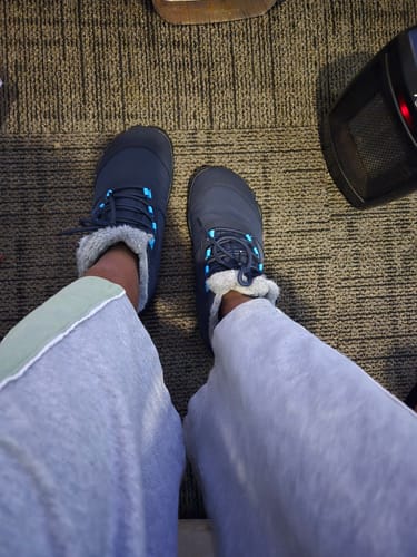 Customer's top-down view of the dark Will II - Winter Barefoot Shoes, showing the fluffy interior lining.