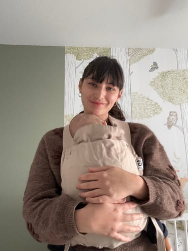 Customer photo review of Porte-bébé Exquis Taupe