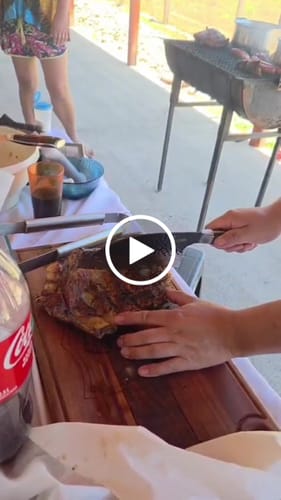 Customer video review of Hacha Serbio Acero Inoxidable Hoja 18 cm - PIÑON