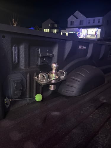 Customer photo review of Hitcholder™ Gooseneck - Ford BoxLink