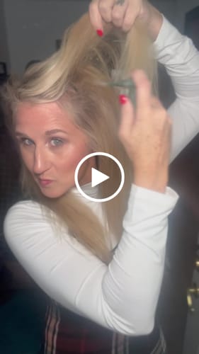 Customer video review of Root Texturizing Powder + Flex Hold Hairspray Bundle