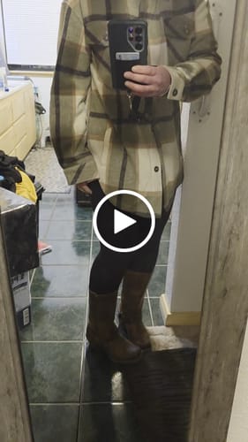 Customer video review of Sawyer Shacket - Forest Plaid