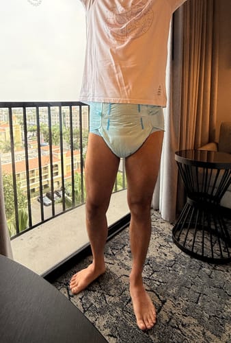 Customer photo review of SUNKISS Masterpiece Adult Diapers With Tabs