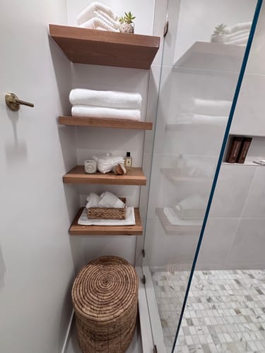 Anna G. review of White Oak Floating Shelves image 1 out of 3