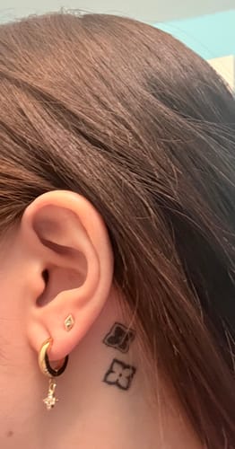 Customer photo review of 14k Treasure Stud