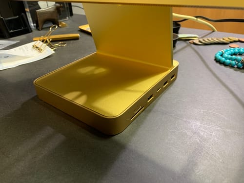 Customer photo review of PULWTOP USB C Hub For iMac 24" M1/M3/M4 ( 7-in-1, M.2 SSD case, Yellow)