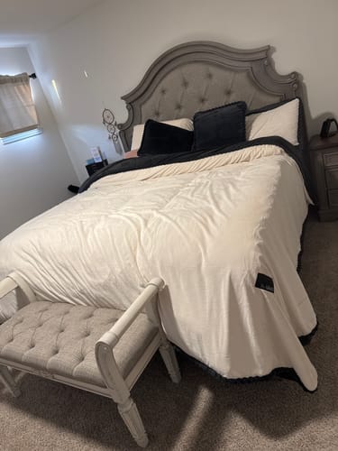 Customer photo review of The Amorgos Premium Autumn Velvet Bedding Set
