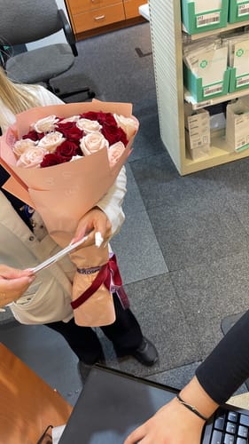 Customer photo review of Pink & Red Rose Bouquet