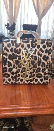 Customer photo review of High-end handbag, 2025 new style fashionable crocodile print women's bag, middle-aged mother's bag, grand crossbody bag
