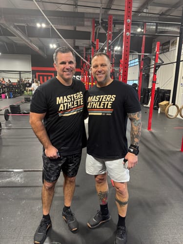 Customer photo review of MASTER ATHLETE EST 1900S T-SHIRT